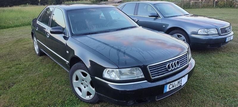 Schwarz Gebraucht 2000 Audi A8 Limousine | 8.990 € - Bild 1/4