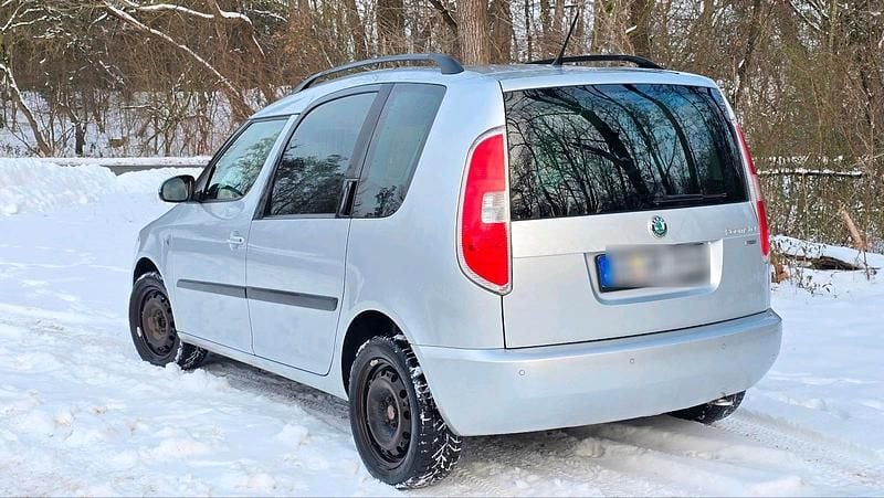 Gebraucht Skoda Roomster 75 PS (55 kW) 2012 Silber Van / Kleinbus