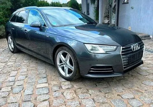 Gebraucht Audi A4 S-Line 150 PS (110 kW) 2016 Grau Kombi