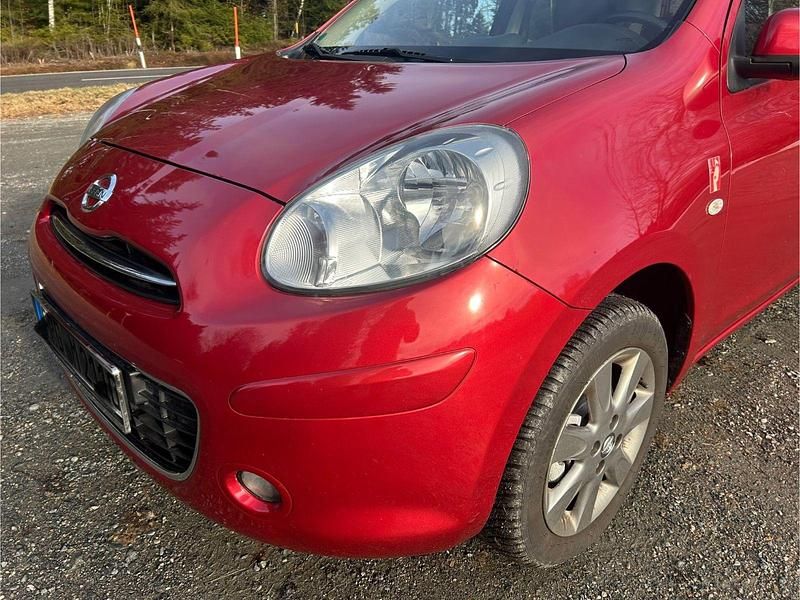 Usado Nissan Micra 80 HP (58 kW) 2012 Vermelho Citadino