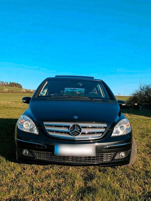 Gebraucht Mercedes B200 193 PS (141 kW) 2006 Schwarz Van / Kleinbus