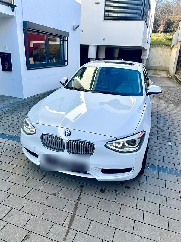 Gebraucht BMW 116 Advantage 136 PS (100 kW) 2014 Weiß Kleinwagen