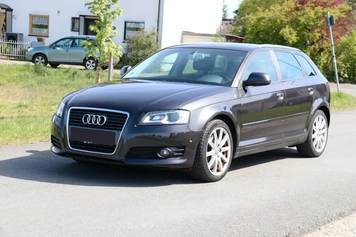 Gebraucht Audi A3 Ambiente 170 PS (125 kW) 2010 Schwarz Kleinwagen