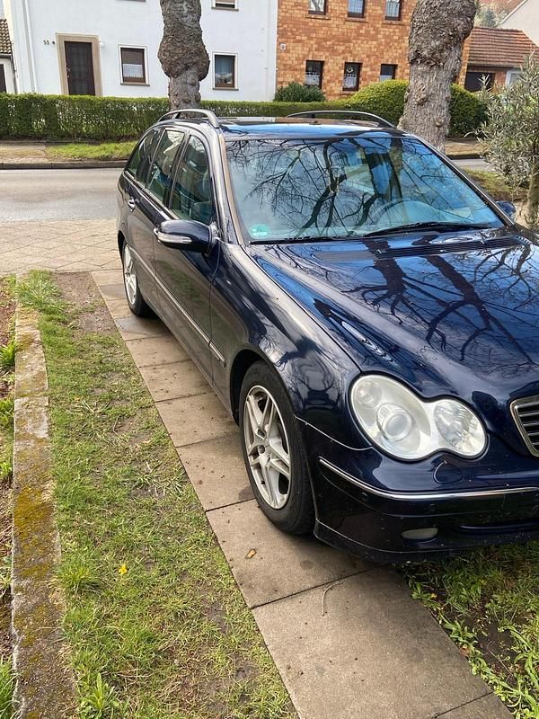 Gebraucht Mercedes C320 231 PS (169 kW) 2001 Blau Kombi