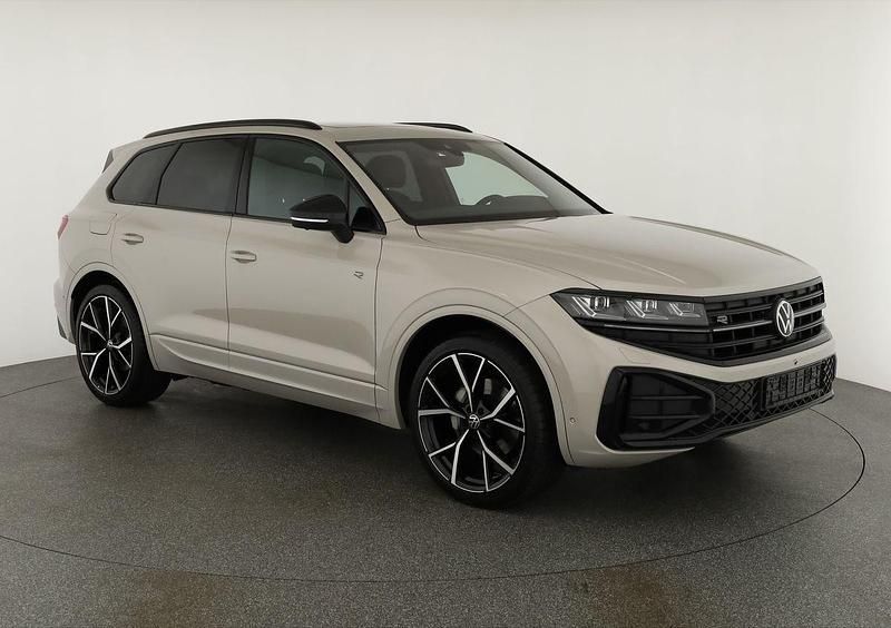 Neu VW Touareg R-line 286 PS (210 kW) 2025 Sechura beige metallic SUV