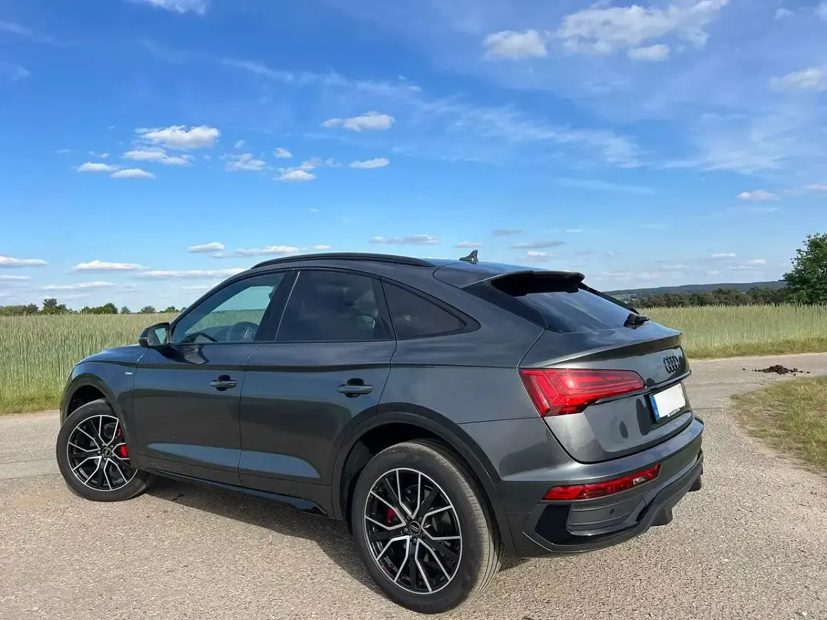 Gebraucht Audi Q5 Sportback S-Line 265 PS (194 kW) 2024 Grau SUV