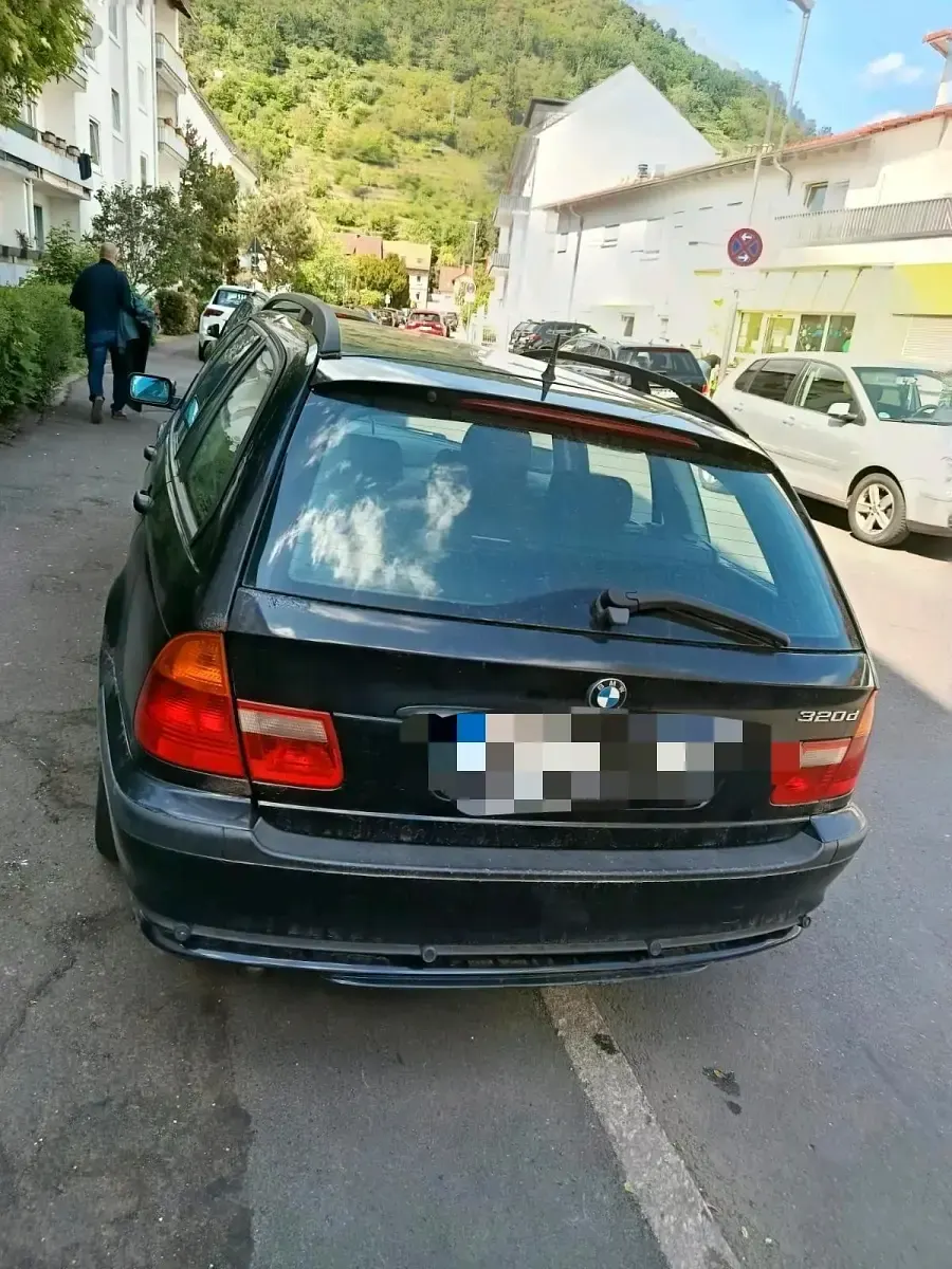 Brugt BMW 320 150 HK (110 kW) 2004 Sort Sedan