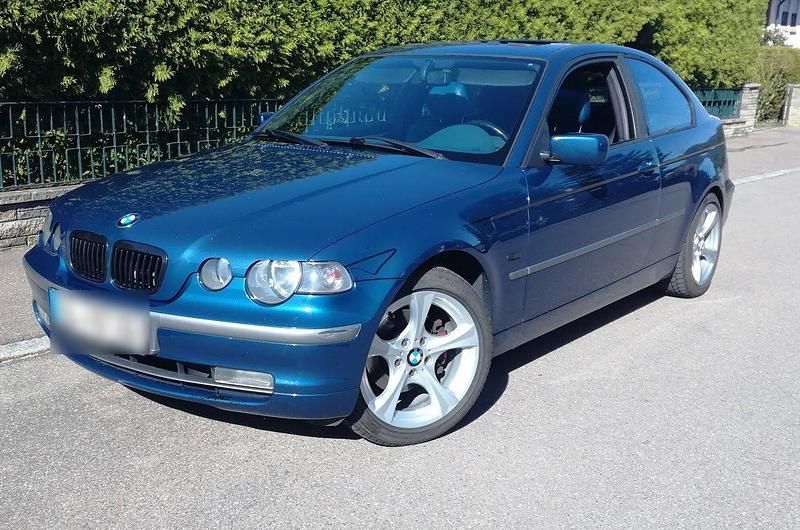 Gebraucht BMW 325 193 PS (141 kW) 2002 Blau Kombi