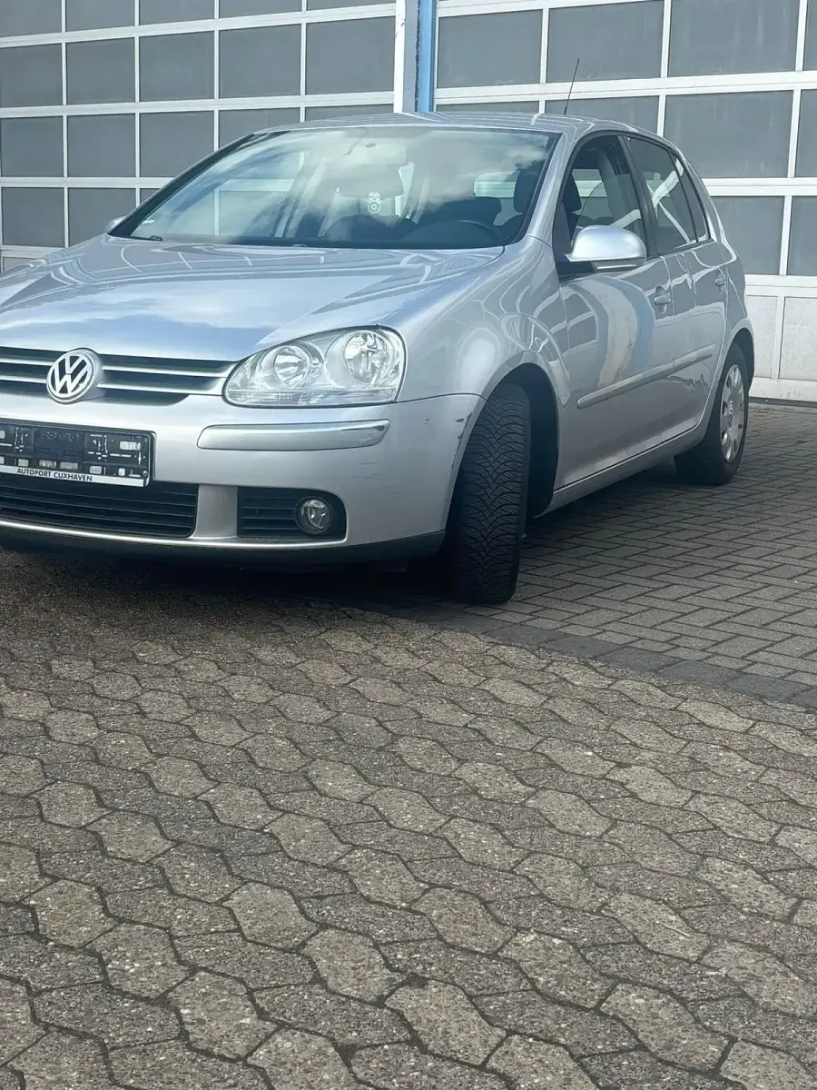 Używany VW Golf V 80 KM (58 kW) 2007 Szary Sedan/Limuzyna