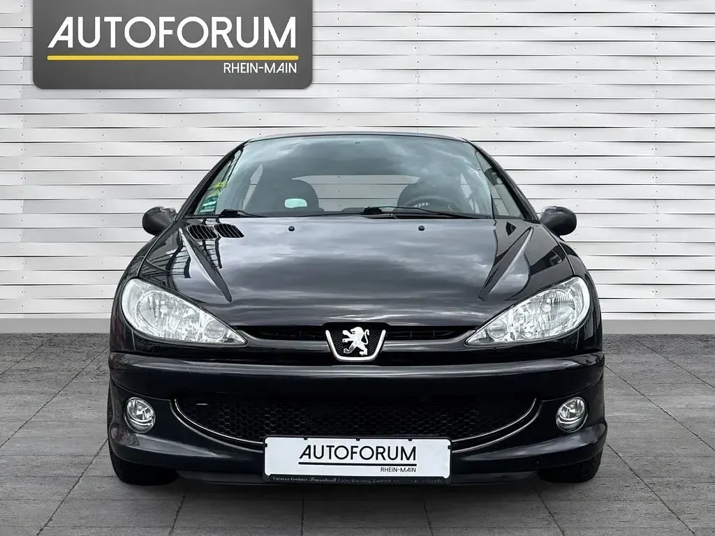 Gebraucht Peugeot 206 75 PS (55 kW) 2006 Farbe schwarz obsidien/metalli Limousine