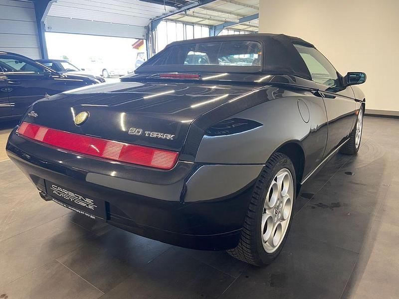 Gebraucht Alfa Romeo Spider 150 PS (110 kW) 2002 Schwarz Cabrio