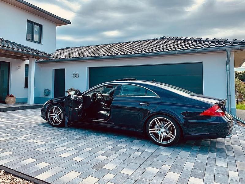 Blau Gebraucht 2008 Mercedes CLS63 AMG AMG Coupé | 35.000 € - Bild 1/4
