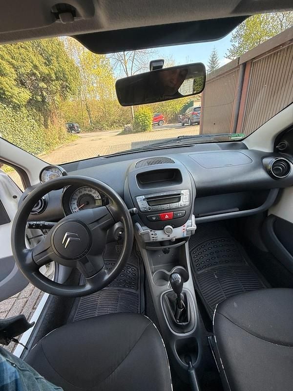 Gebraucht Citroën C1 68 PS (50 kW) 2011 Weiß Kleinwagen