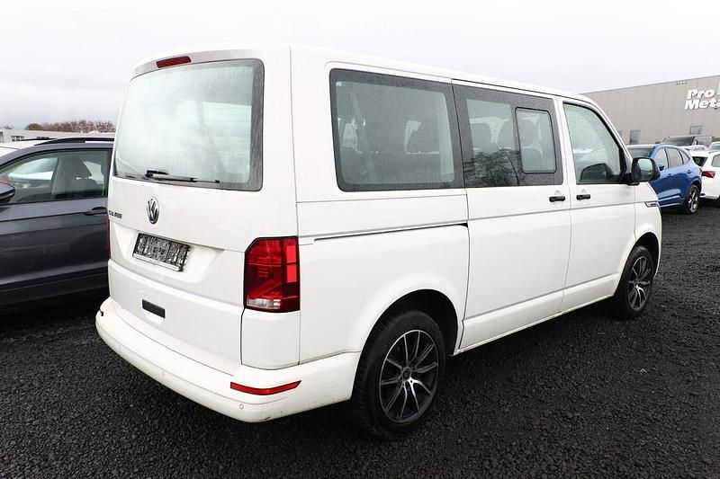 Gebraucht VW T6.1 Trendline 150 PS (110 kW) 2022 Candyweiß Van