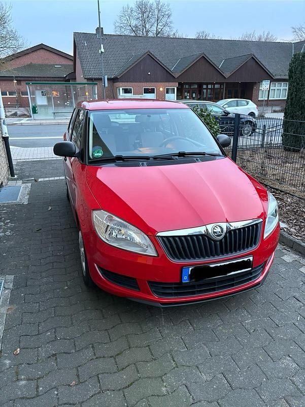 Gebraucht Skoda Fabia Cool Edition 86 PS (63 kW) 2013 Rot Limousine