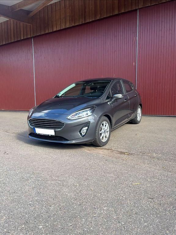 Gebraucht Ford Fiesta Active 120 PS (88 kW) 2018 Grau Kleinwagen