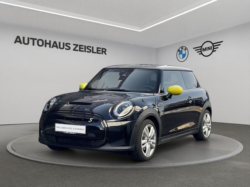 Mini yours enigmatic black Gebraucht 2023 Mini Cooper SE Hatch Kleinwagen | 21.310 € (Fairer Preis) - Bild 1/4