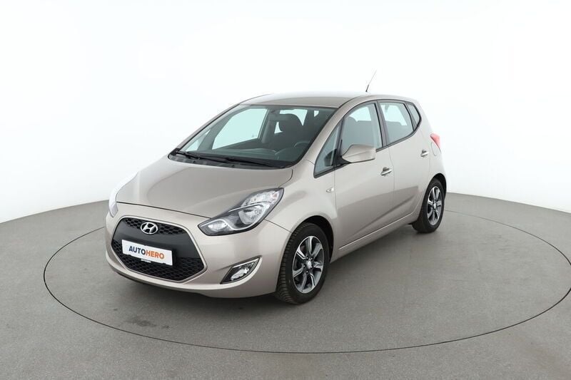Beige Gebraucht 2017 Hyundai ix20 YES! Van / Kleinbus | 13.600 € (Fairer Preis) - Bild 1/4