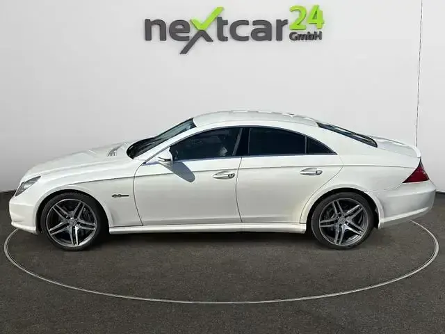 Gebraucht Mercedes CLS63 AMG AMG 514 PS (378 kW) 2010 Weiß metallic Coupé