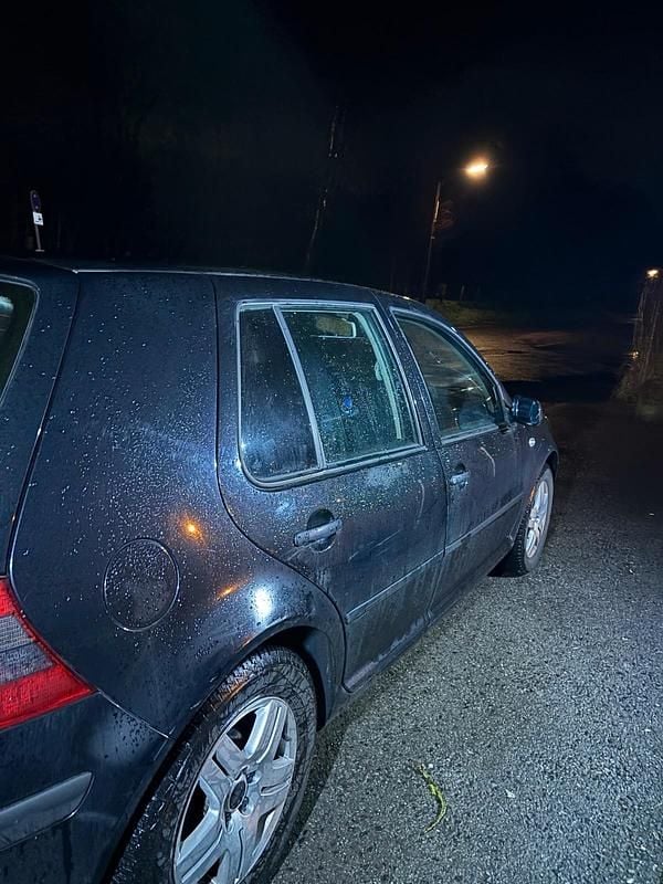 Gebraucht VW Golf IV 75 PS (55 kW) 2001 Schwarz Limousine