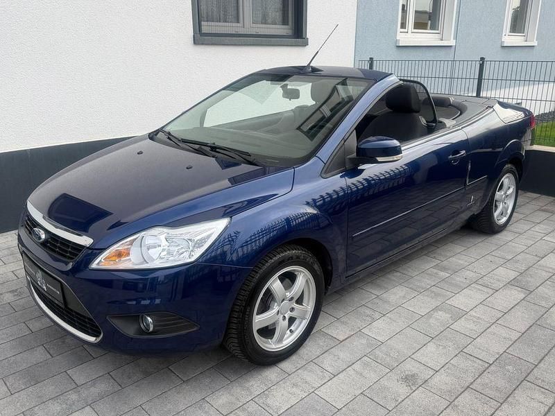 Gebraucht Ford Focus Cabriolet Trend 101 PS (74 kW) 2010 Blau Cabrio