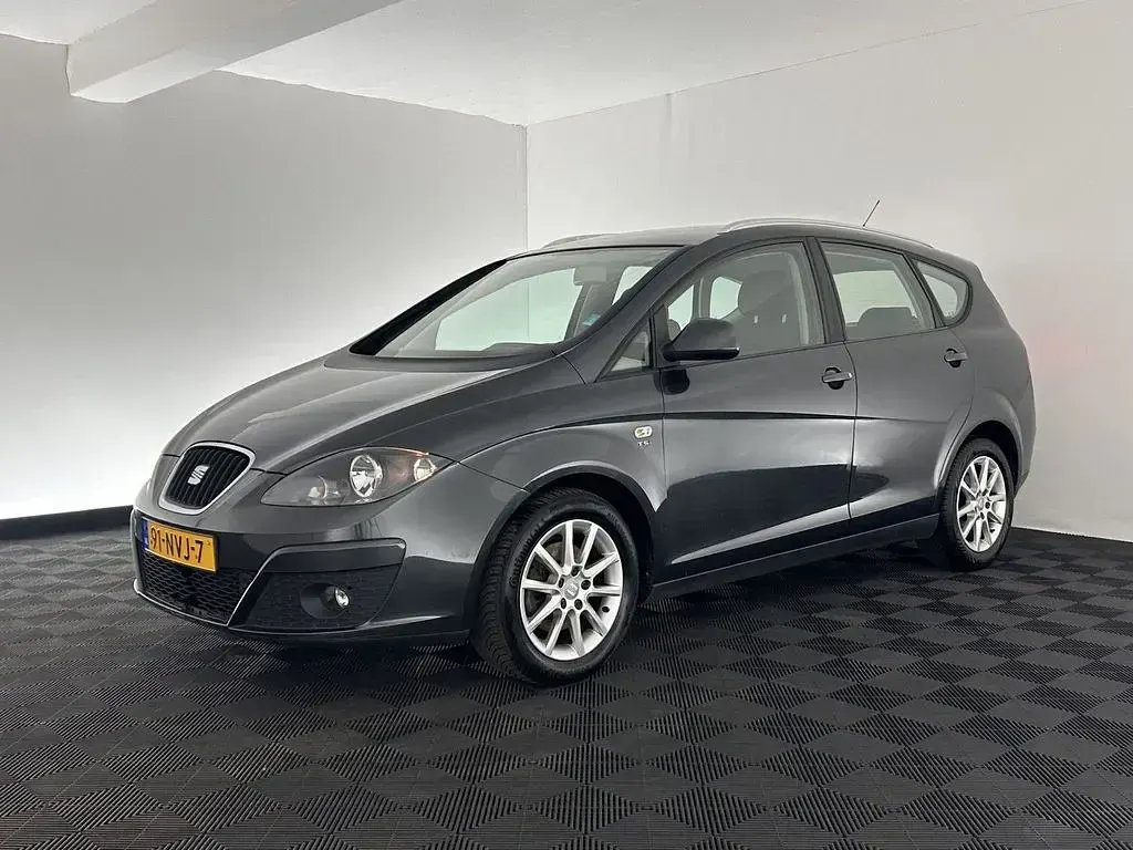 Gebraucht Seat Altea XL Comfort 105 PS (77 kW) 2010 Grau Van / Kleinbus
