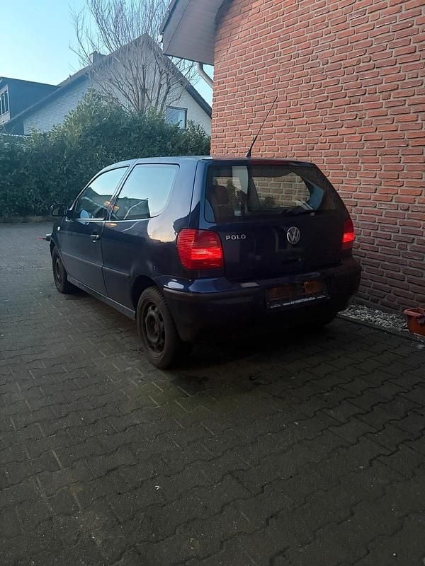 Gebraucht VW Polo 60 PS (44 kW) 2000 Blau Kleinwagen