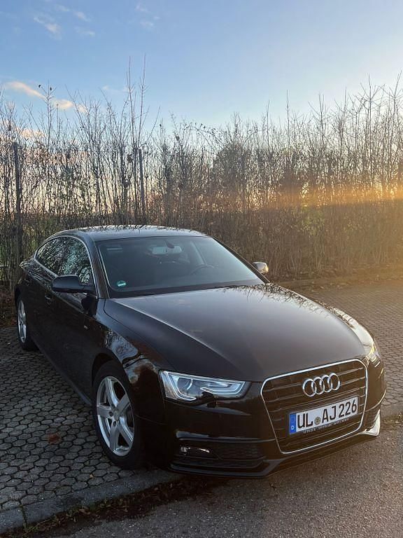 Gebraucht Audi A5 Sportback Design 144 PS (105 kW) 2017 Schwarz Kleinwagen