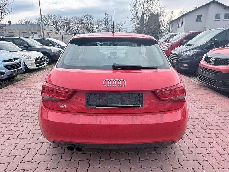 Gebraucht Audi A1 Ambition 122 PS (89 kW) 2012 Rot