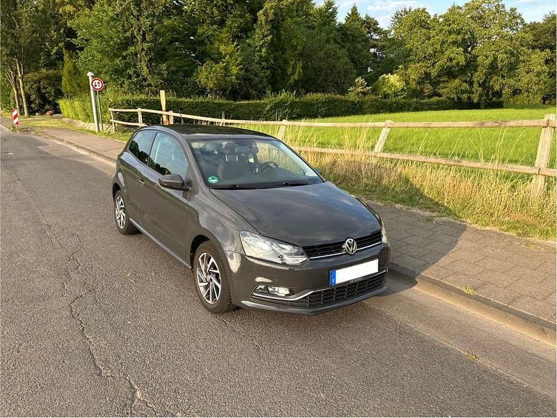 Grau Gebraucht 2017 VW Polo Sound Kleinwagen | 9.190 € (Guter Preis) - Bild 1/4