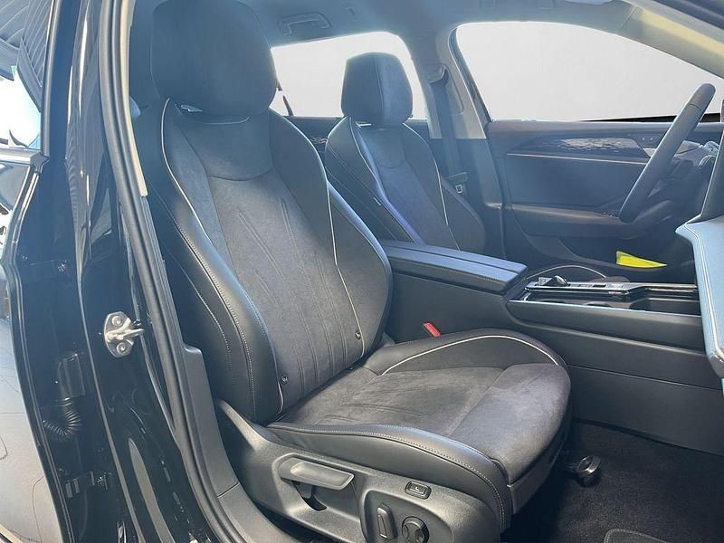 Usata VW Passat Elegance 193 CV (141 kW) 2025 Nero Berlina