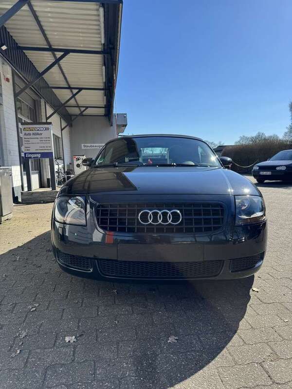 Schwarz Gebraucht 2005 Audi TT Roadster Cabrio | 6.900 € (Fairer Preis) - Bild 1/4