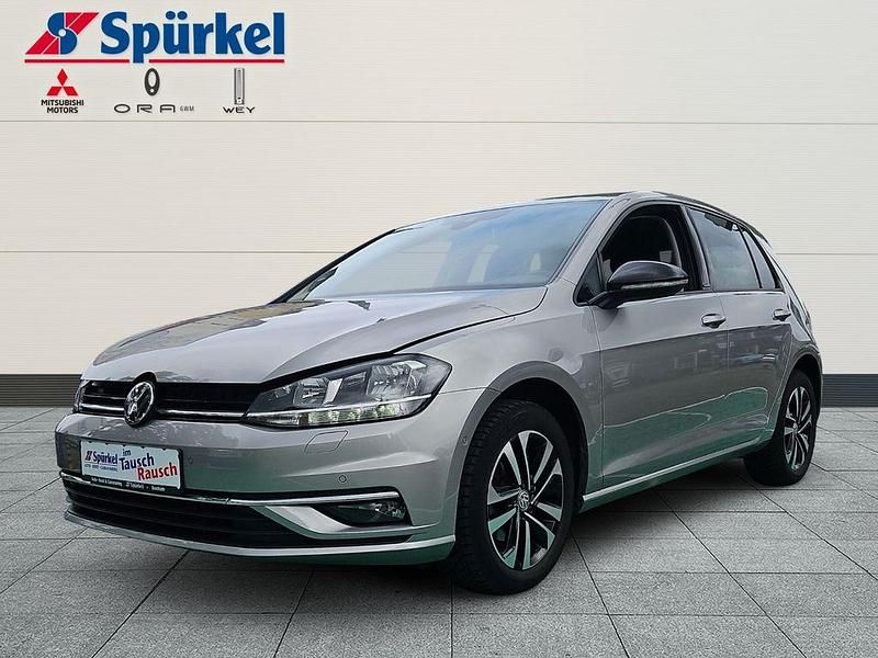 Silber Gebraucht 2019 VW Golf VII IQ Drive Limousine | 15.980 € (Guter Preis) - Bild 1/4