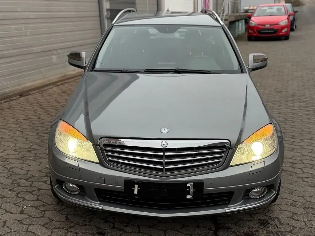 Gebraucht Mercedes C180 156 PS (114 kW) 2008 Silber Kombi