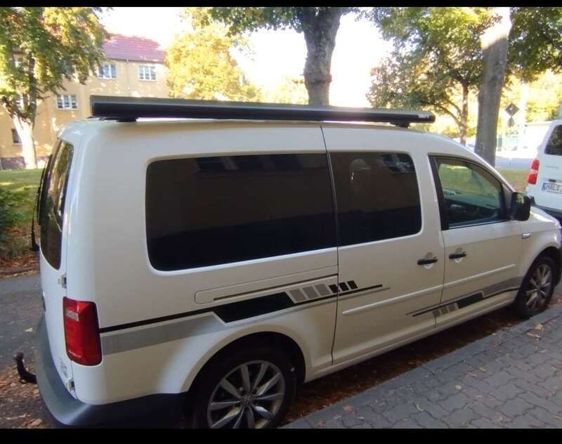 Weiß Gebraucht 2017 VW Caddy Maxi Trendline Van / Kleinbus | 19.430 € (Fairer Preis) - Bild 1/4