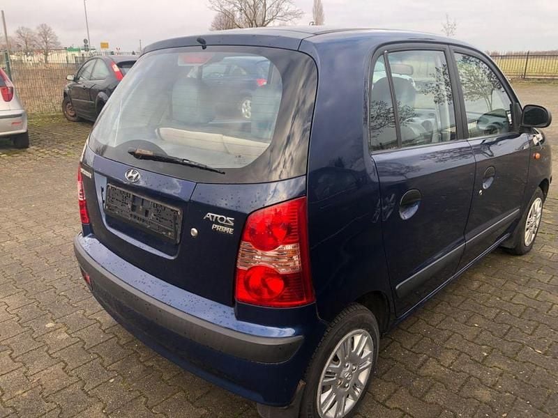Gebraucht Hyundai Atos 63 PS (46 kW) 2008 Blau Kleinwagen