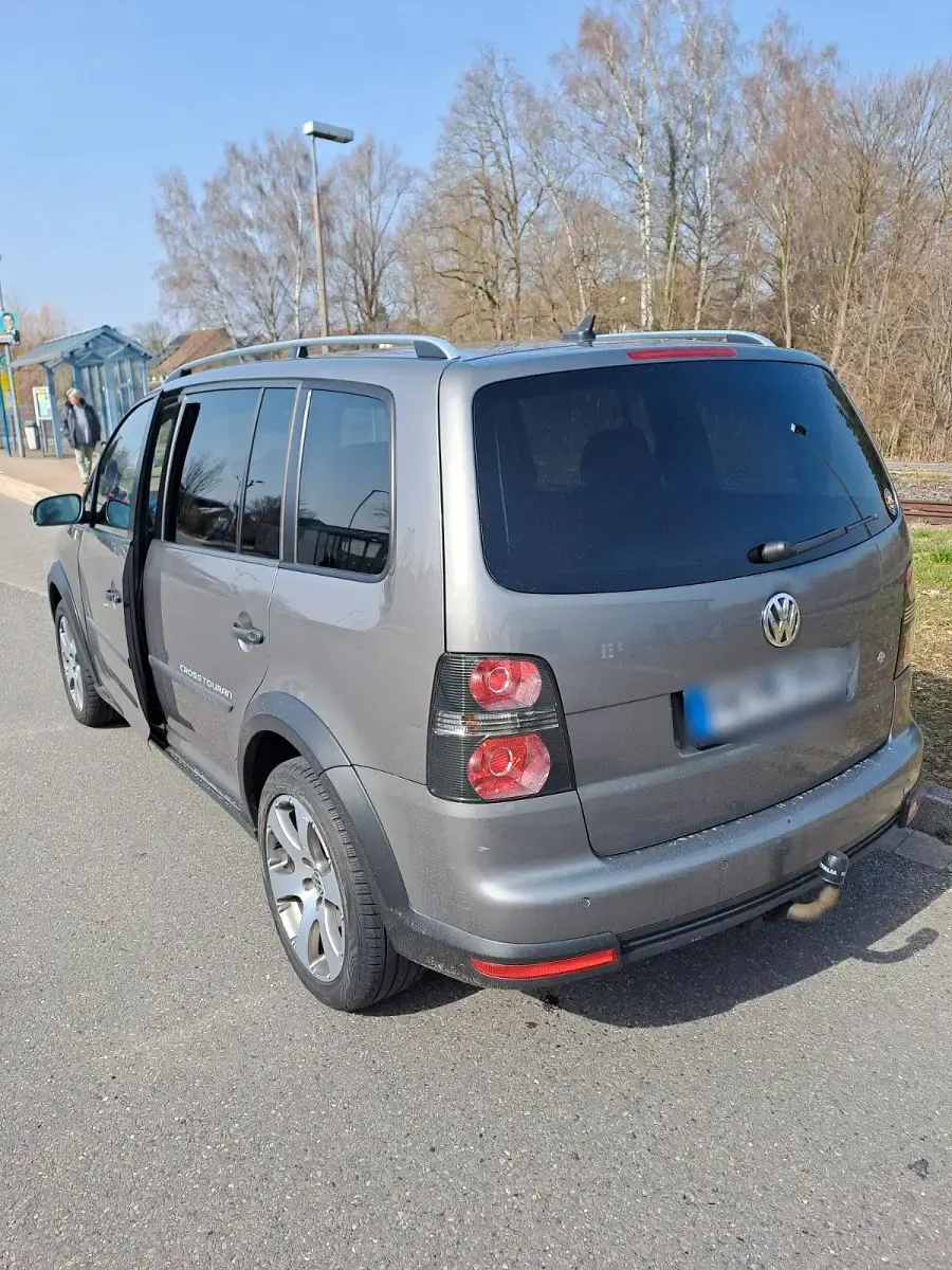 Gebraucht VW Touran Highline 140 PS (102 kW) 2007 Grau Van / Kleinbus