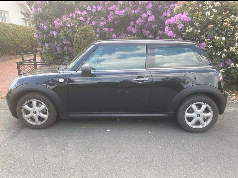 Gebraucht Mini ONE 75 PS (55 kW) 2009 Schwarz Kleinwagen