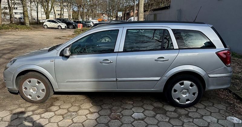 Gebraucht Opel Astra 105 PS (77 kW) 2005 Grau Kombi