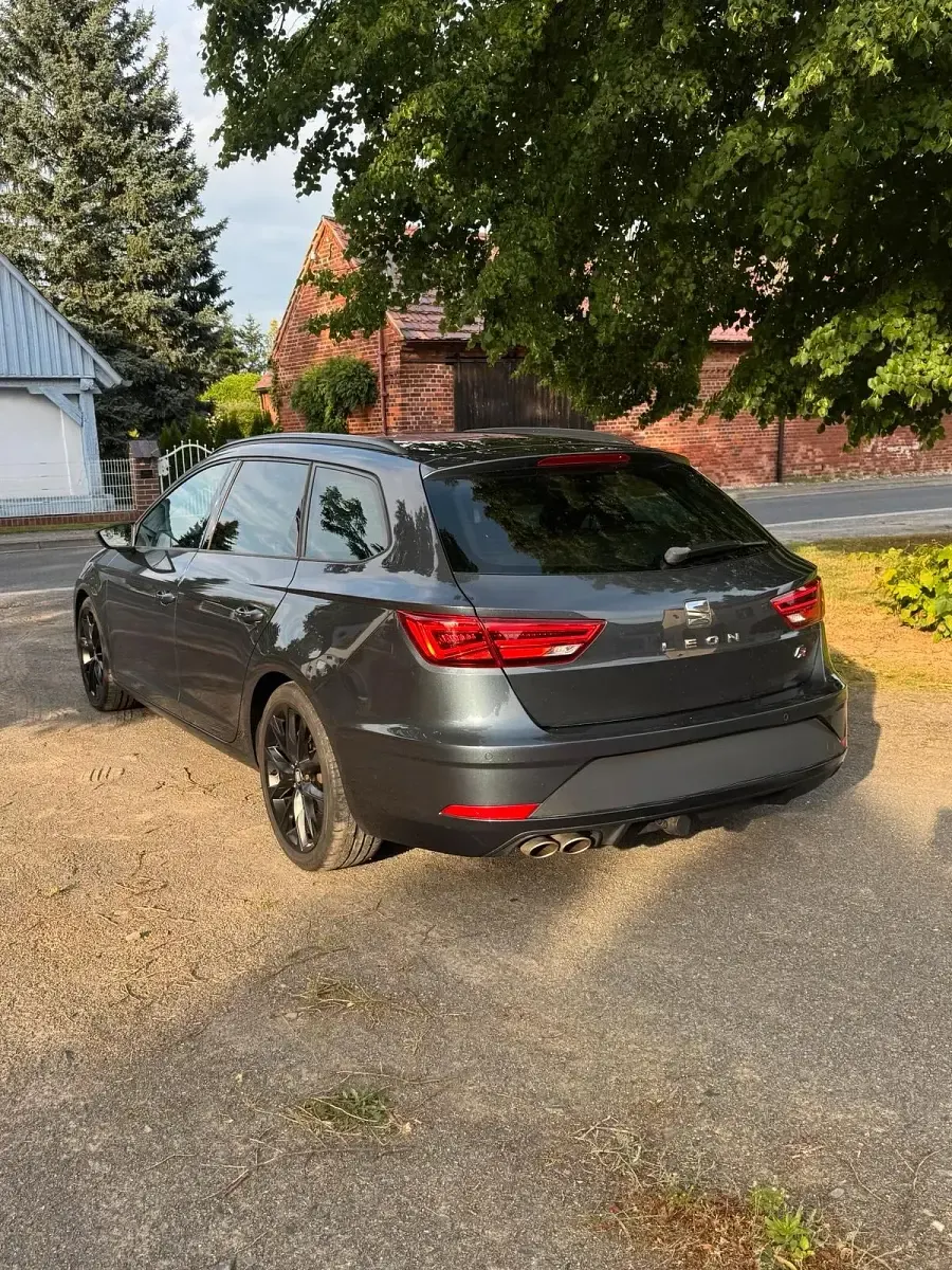 Gebraucht Seat Leon ST FR 150 PS (110 kW) 2020 Grau Kombi