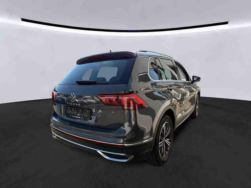 Gebraucht VW Tiguan Elegance 190 PS (139 kW) 2022 Delfingrau metallic SUV