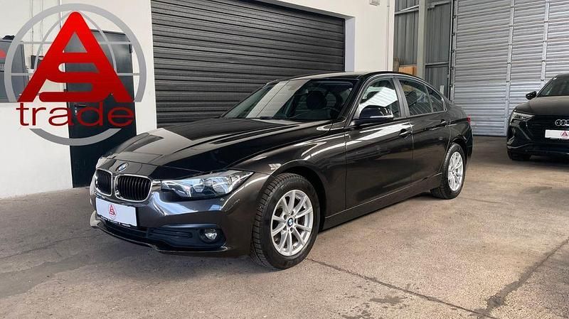 Gebraucht BMW 318 Advantage 150 PS (110 kW) 2015 Braun Limousine