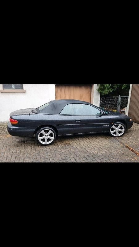 Gebraucht Chrysler Stratus 115 PS (84 kW) 1999 Schwarz Cabrio