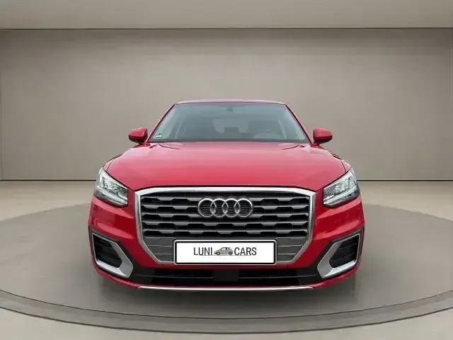 Gebraucht Audi Q2 Sport 150 PS (110 kW) 2019 Rot SUV