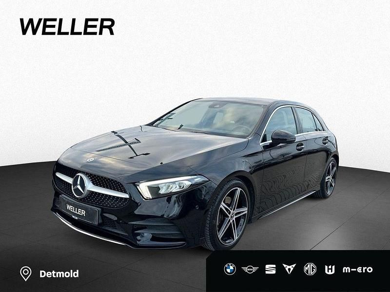 Nachtschwarz (schwarz) Gebraucht 2018 Mercedes A200 AMG line Limousine | 19.990 € (Guter Preis) - Bild 1/4