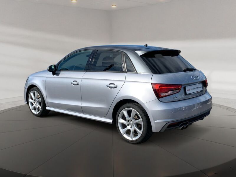 Gebraucht Audi A1 Sportback Design 125 PS (91 kW) 2016 Florettsilber metallic Kleinwagen