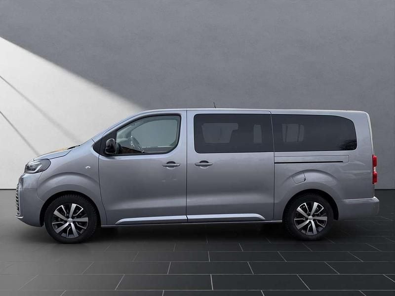 Neu Toyota Proace Verso Team 177 PS (130 kW) 2025 Silber Kombi