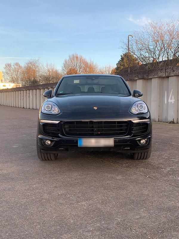 Gebraucht Porsche Cayenne 262 PS (192 kW) 2016 Schwarz SUV
