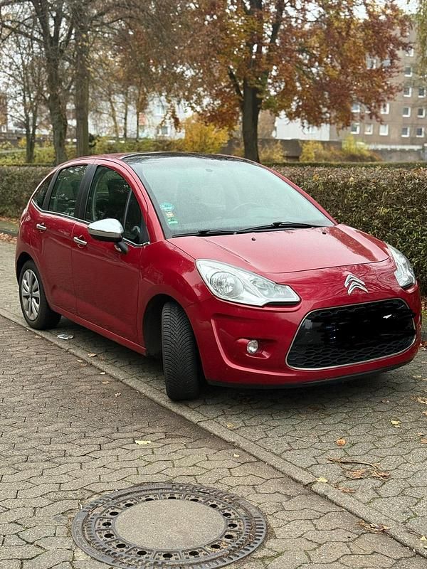 Rot Gebraucht 2012 Citroën C3 Limousine | 3.500 € (Fairer Preis) - Bild 1/4