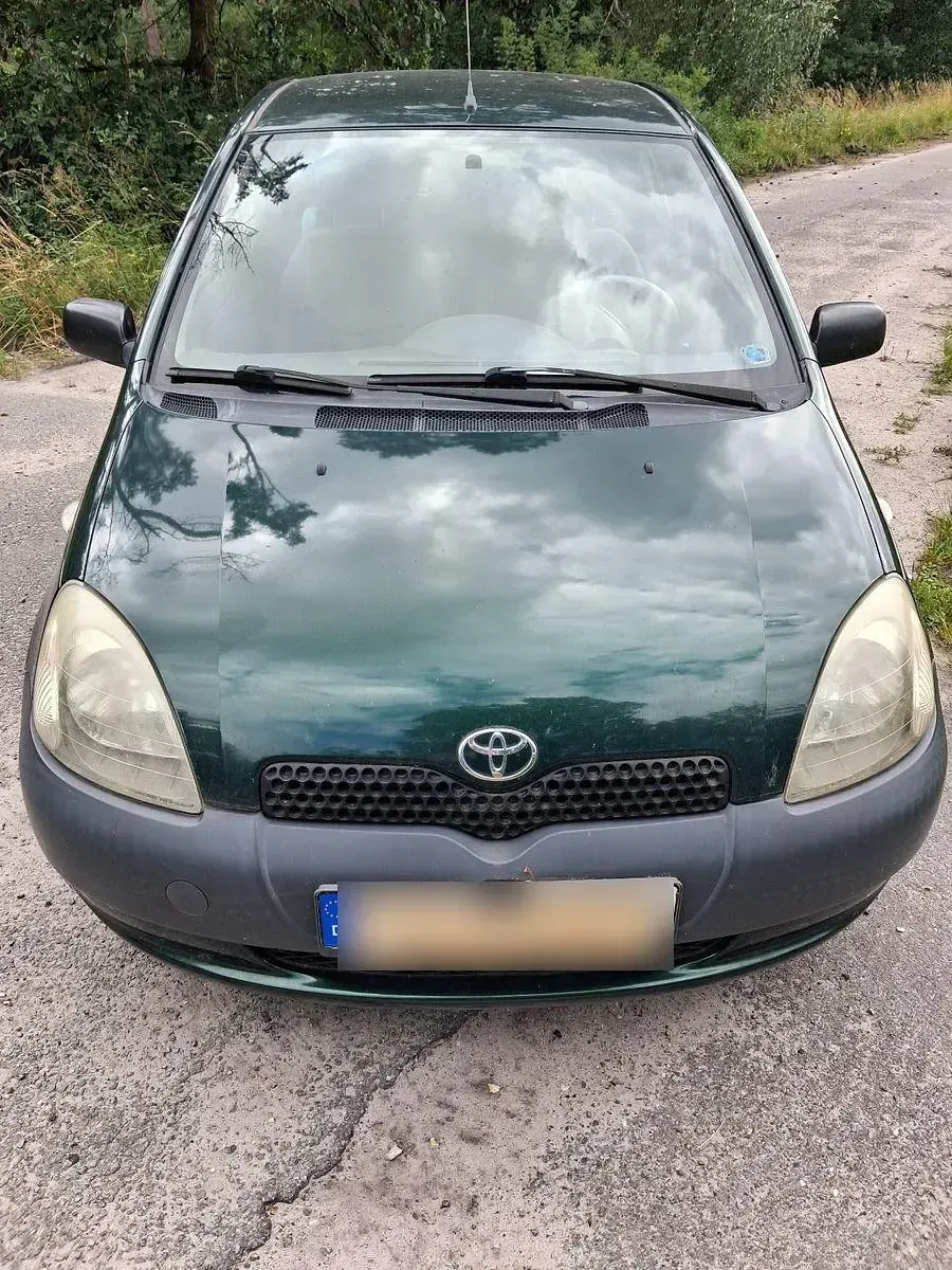 Gebraucht Toyota Yaris Terra 68 PS (50 kW) 2001 Grün Kleinwagen